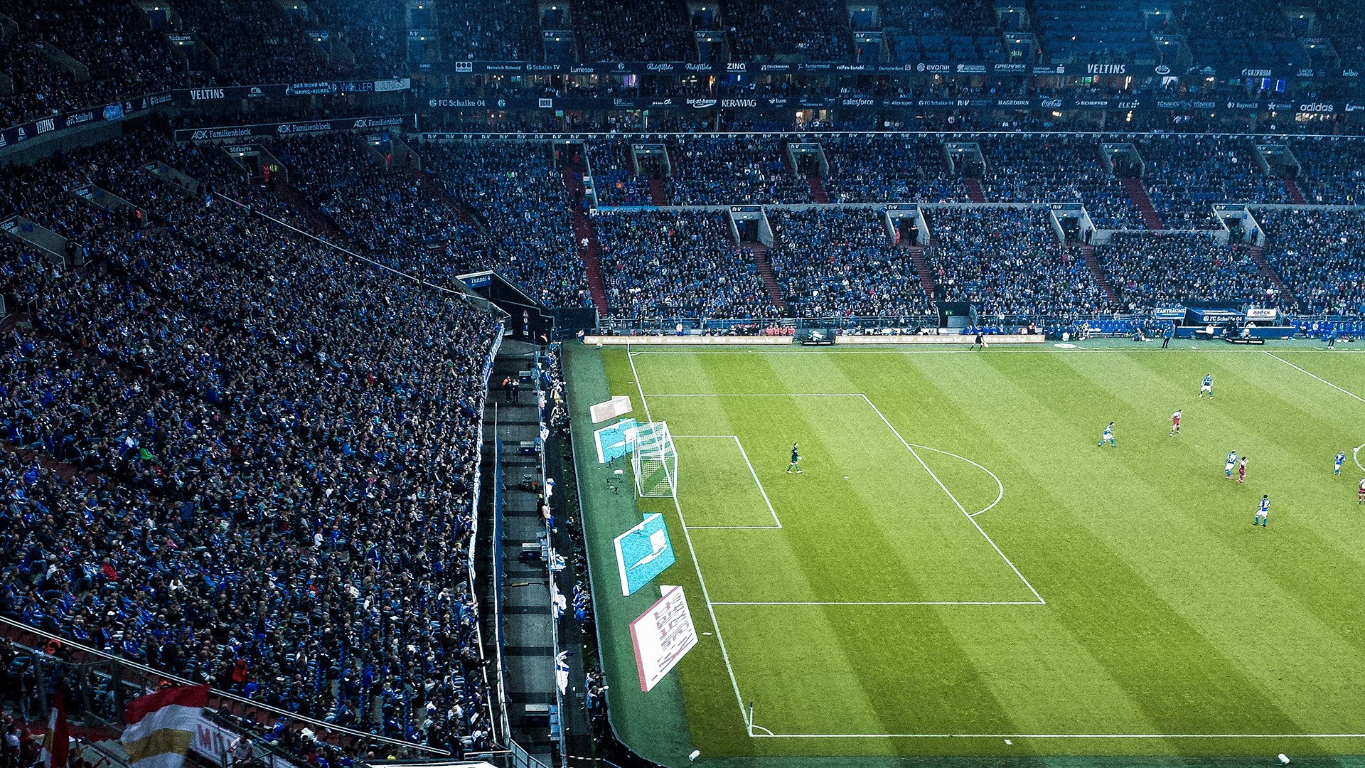 詹姆斯官方宣布锐不可当新规，热火引发争议！赛场气氛高涨