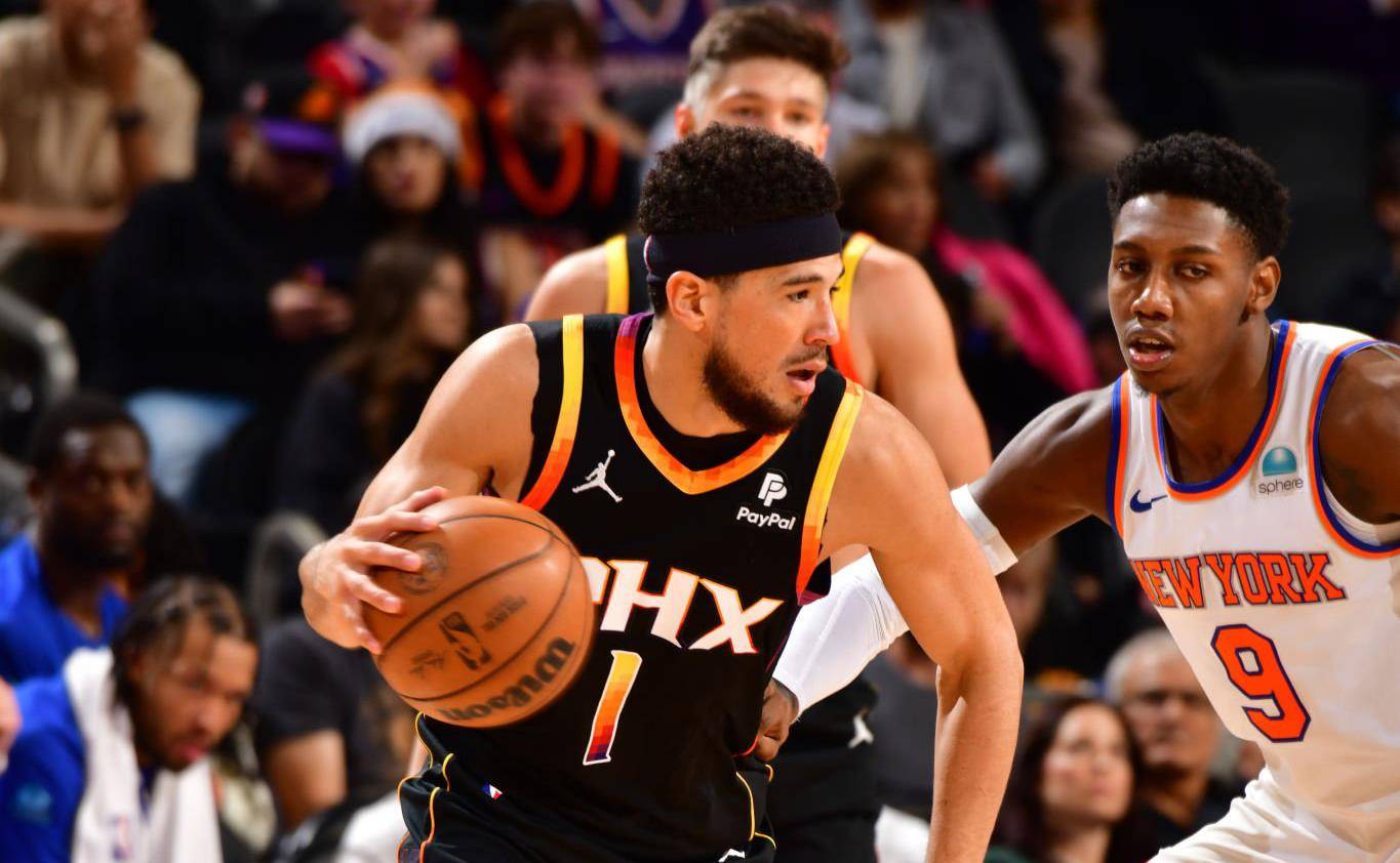 杜兰特在RNG比赛中重返赛场，爆冷引发热议！全场沸腾不已(杜兰特入场)